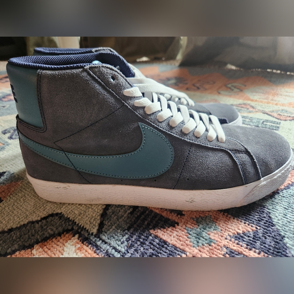 Men's NIKE Suede Gray-blue and Blue High-Top Sneakers NWOB Size 11 (MEN)